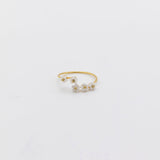 Dainty daisy ring